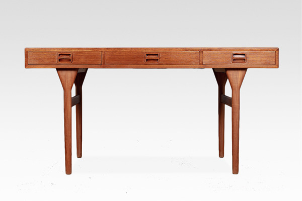 Nanna Ditzel  Desk .Teak  Soren Willadsen (1).jpg