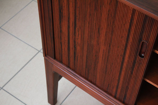 Ole-Wanscher-Rosewood-side-board-06.jpg