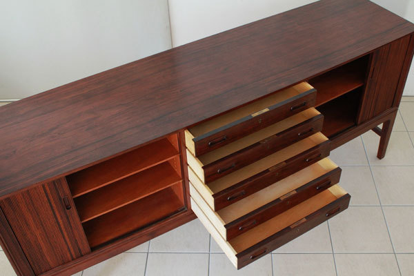 Ole-Wanscher-Rosewood-side-board-07.jpg