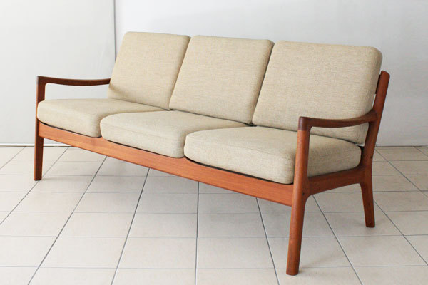 Ole-Wanscher-Sofa-02.jpg