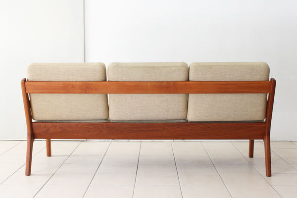 Ole-Wanscher-Sofa-06.jpg