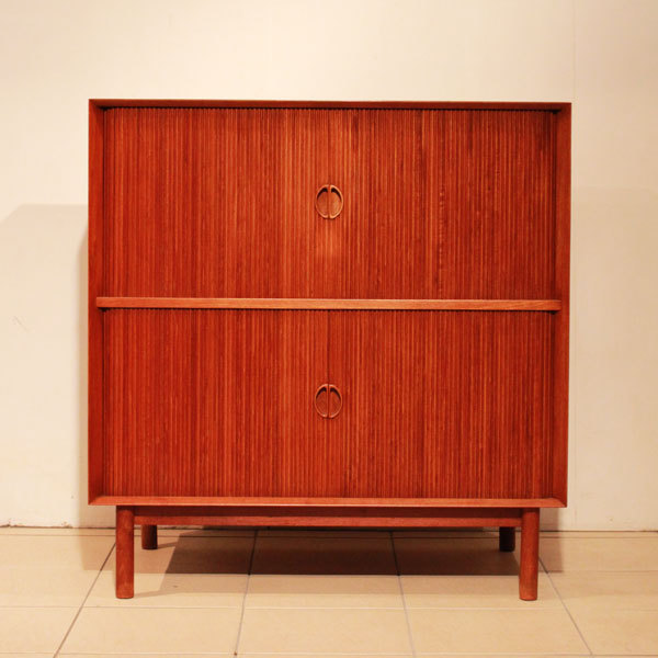 Peter-Hvidt--Orla-Molgaard-sideboard-teak-03.jpg