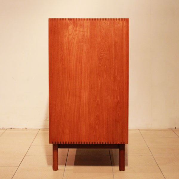 Peter-Hvidt--Orla-Molgaard-sideboard-teak-04.jpg