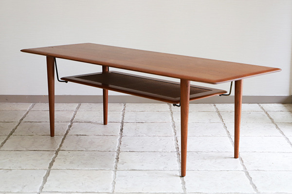 Peter Hvidt  Orla Molgaard-Nielsen  Coffee table (8).jpg
