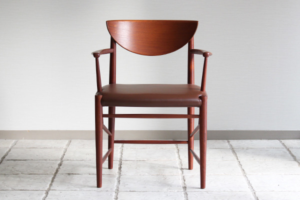 Peter Hvidt ＆ Orla Molgaard  Arm chair model.316  Soborg Mobelfabrik（レザー） (1).jpg