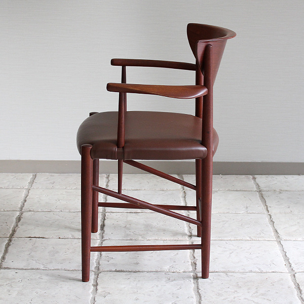 Peter Hvidt ＆ Orla Molgaard  Arm chair model.316  Soborg Mobelfabrik（レザー） (2).jpg