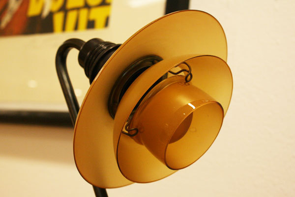 Ph-lamp-PH-2-2-Poul-Henningsen-01.jpg