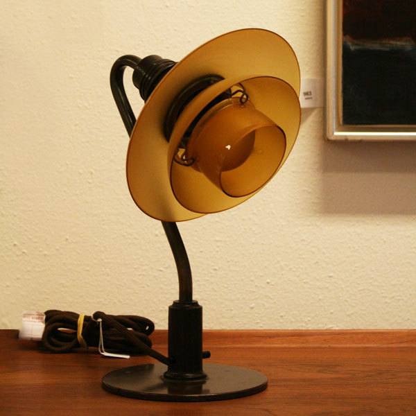 Ph-lamp-PH-2-2-Poul-Henningsen-02.jpg