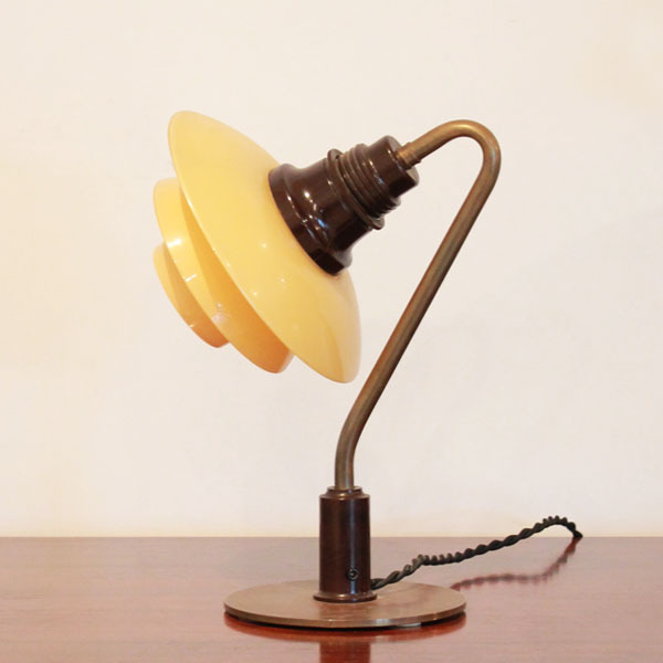 Poul-Henningsen-PH-2-Desk-lamp-03.jpg
