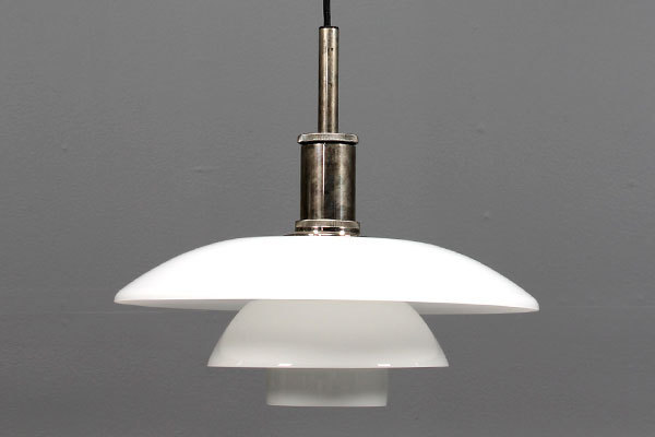 Poul-Henningsen-PH-4½-4-Pendant-lamp-01.jpg