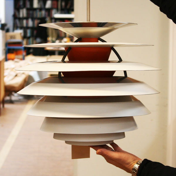 Poul-Henningsen.-Contrast-lamp-04.jpg