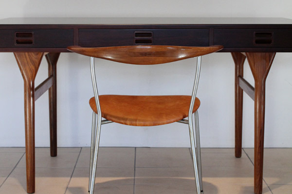 Rose-Desk-01.jpg