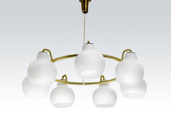 Vilhelm-Lauritzen-chandelier-01.jpg