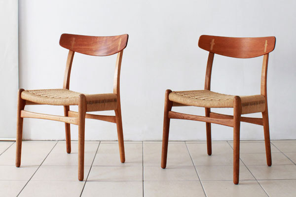 Wegner-Dining-chair-CH23-Teak-and-Oak-02.jpg
