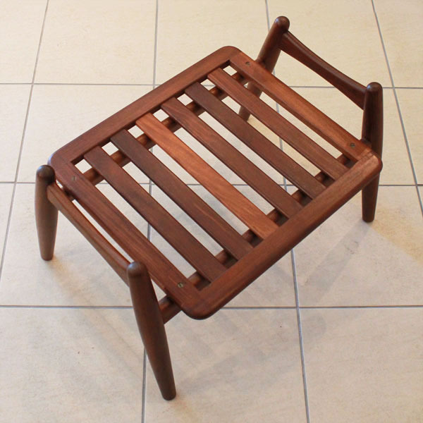 Wegner-Easy-chair-GE260-08.jpg