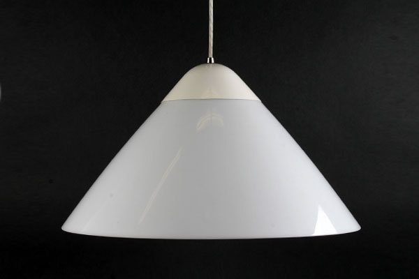 Wegner-Opala-Pendant-Lamp-01.jpg