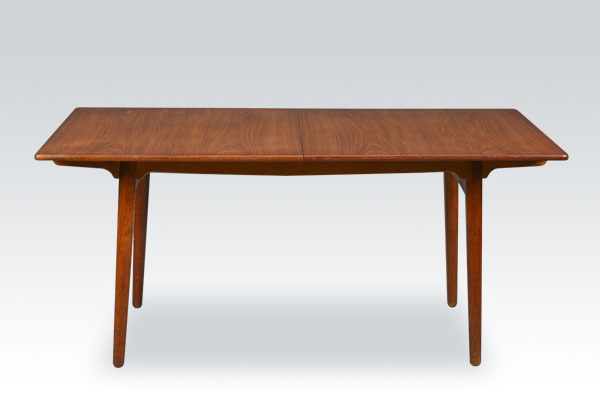 Wegner-dining-table-AT310-01.jpg
