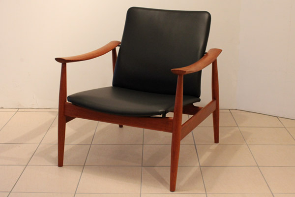 model 138-02.jpg