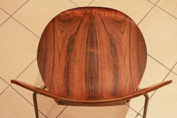Arne-Jacobsen--Ant-chairs.-Fritz-Hansen-02.jpg