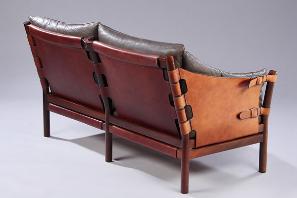Arne-Norell-2S-Sofa-03.jpg