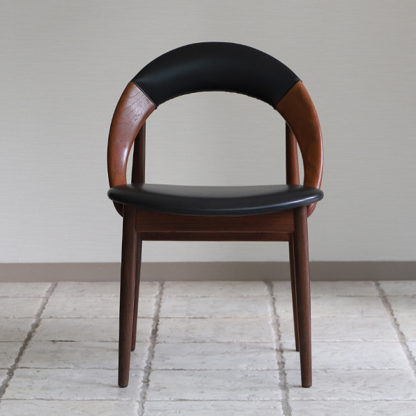 入荷】Arne Hovmand-Olsen / ダイニングチェア / Jutex | 北欧