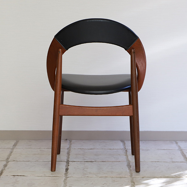 入荷】Arne Hovmand-Olsen / ダイニングチェア / Jutex | 北欧