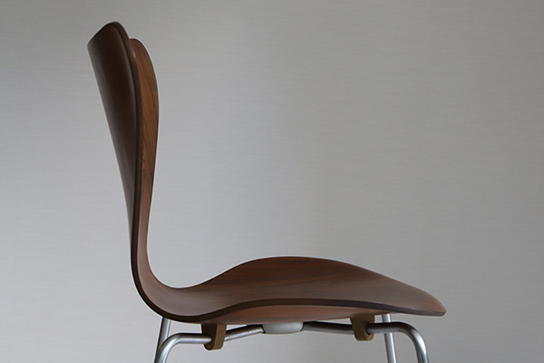 Arne Jacobsen  Seven chairs. Rosewood  Fritz Hansen (12).jpg