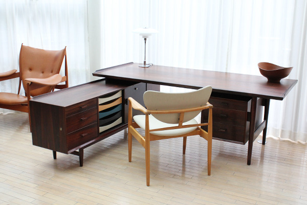 Arne Vodder  Rosewood sideboard and desk, rosewood  Sibast (9).jpg