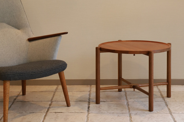 Hans J. Wegner  Coffee table. AT35  Andreas Tuck (2).jpg