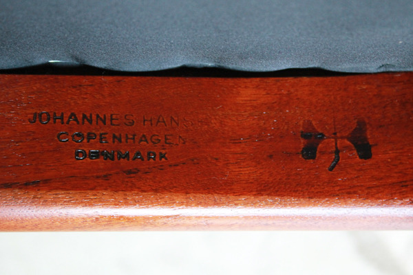 Hans J. Wegner  The chair. JH-503  Johannes Hansen-07.jpg