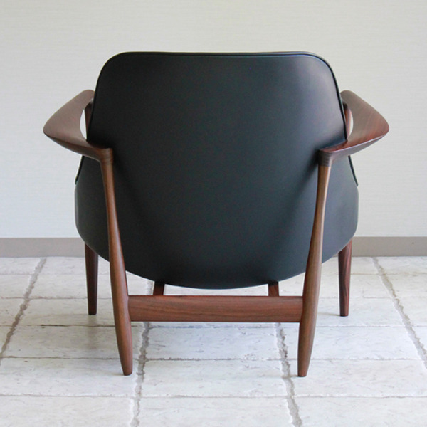 Ib-kofod-Larsen--Lounge-chair.-Elisabeth-Kitani-22.jpg