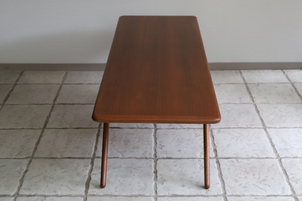 Johannes Andersen  UFO table  CFC Silkeborg (4).jpg