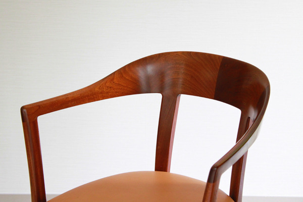 Ole-Wanscher--Armchair.-Mahogany--A.-J.-Iversen-02.jpg