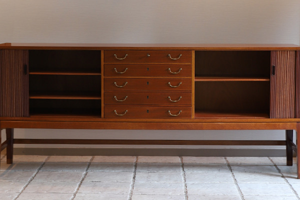 Ole Wanscher  Sideboard.Mahogany  A.J. Iversen (10).jpg