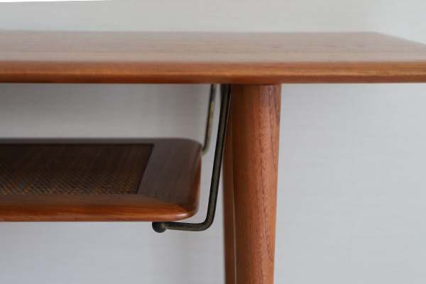 Peter Hvidt  Orla Molgaard-Nielsen  Coffee table (5).jpg